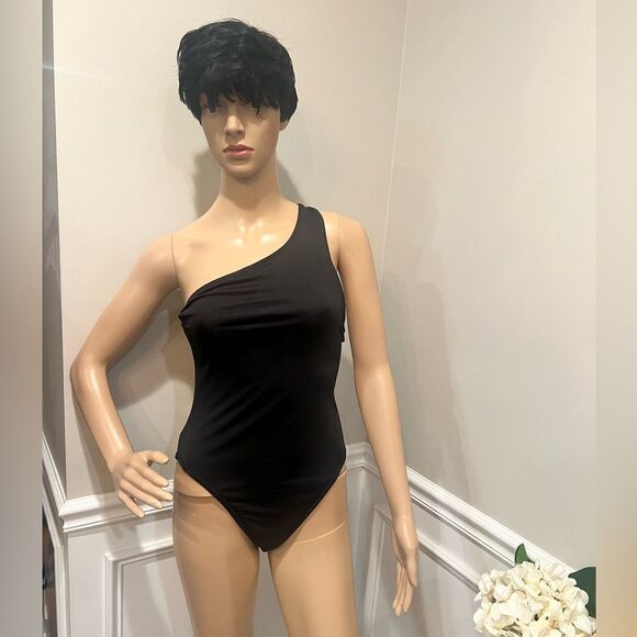 NWT One-Shoulder One-Piece Swimsuit - Picture 5 of 7
